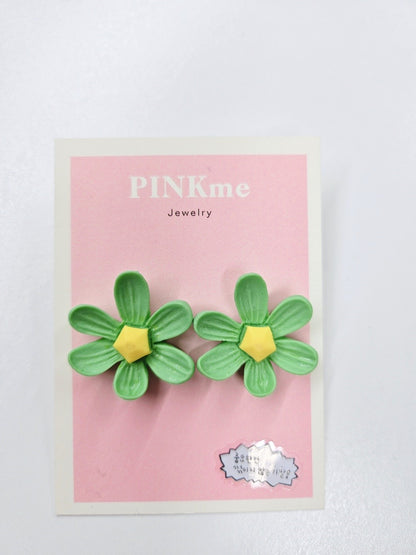 Flower 2 Tone Stud Earring - Cute and Lovely Style