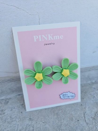 Flower 2 Tone Stud Earring - Cute and Lovely Style