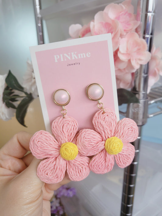 Two Tone Flower Straw Style Dangle Earring