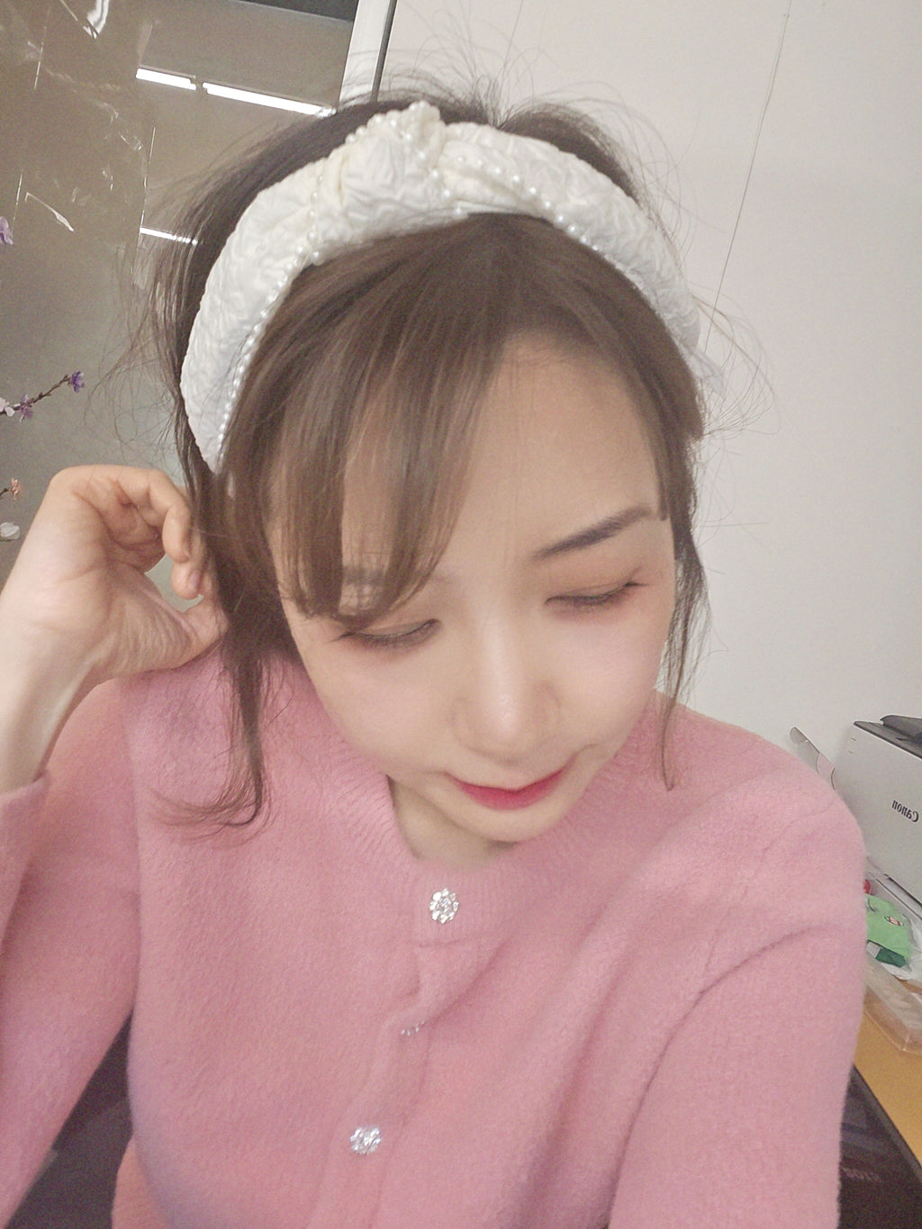 1 White Pearl Tied Lovely Hairband