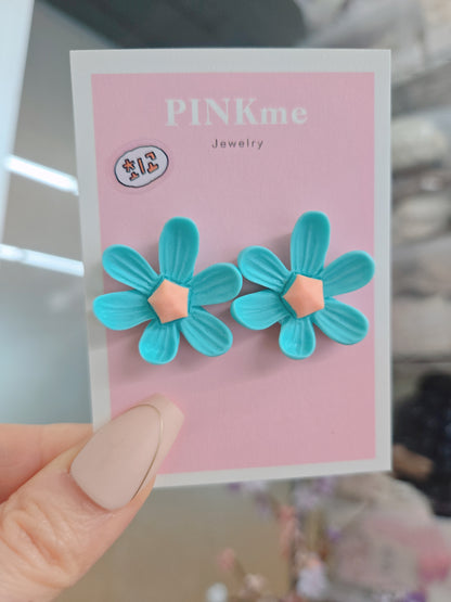 Flower 2 Tone Stud Earring - Cute and Lovely Style